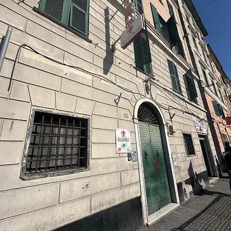 Hotel Red And Blues Music Genua